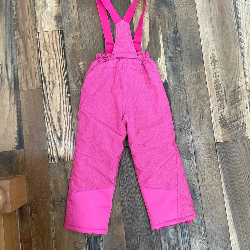 Weatherproof snowboard or